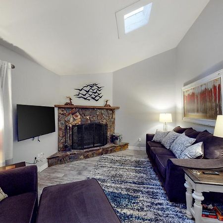 Cozy Mountain Townhome Флагстафф Экстерьер фото